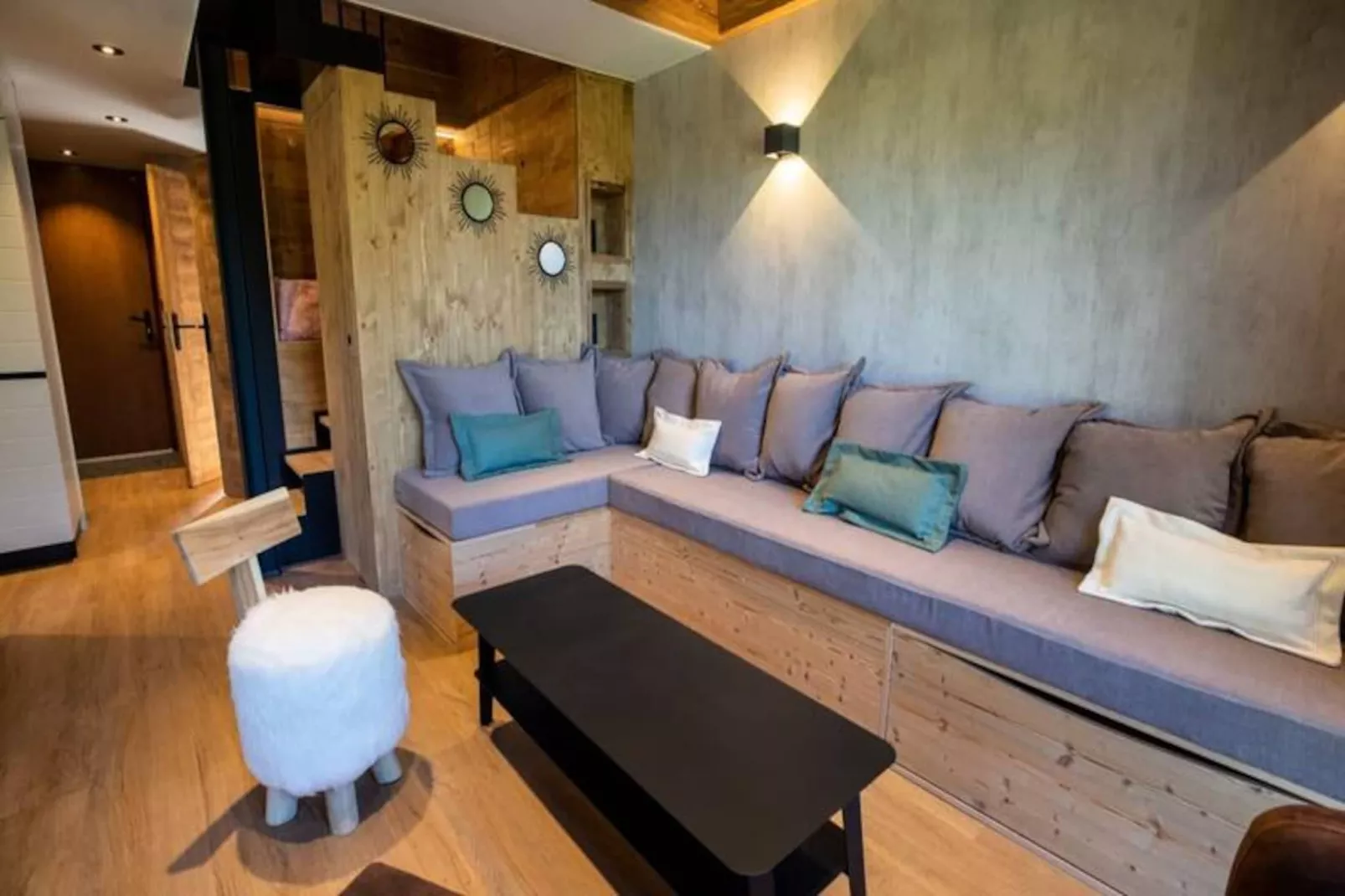 Hauts De Chantemouche 17 - Untagged