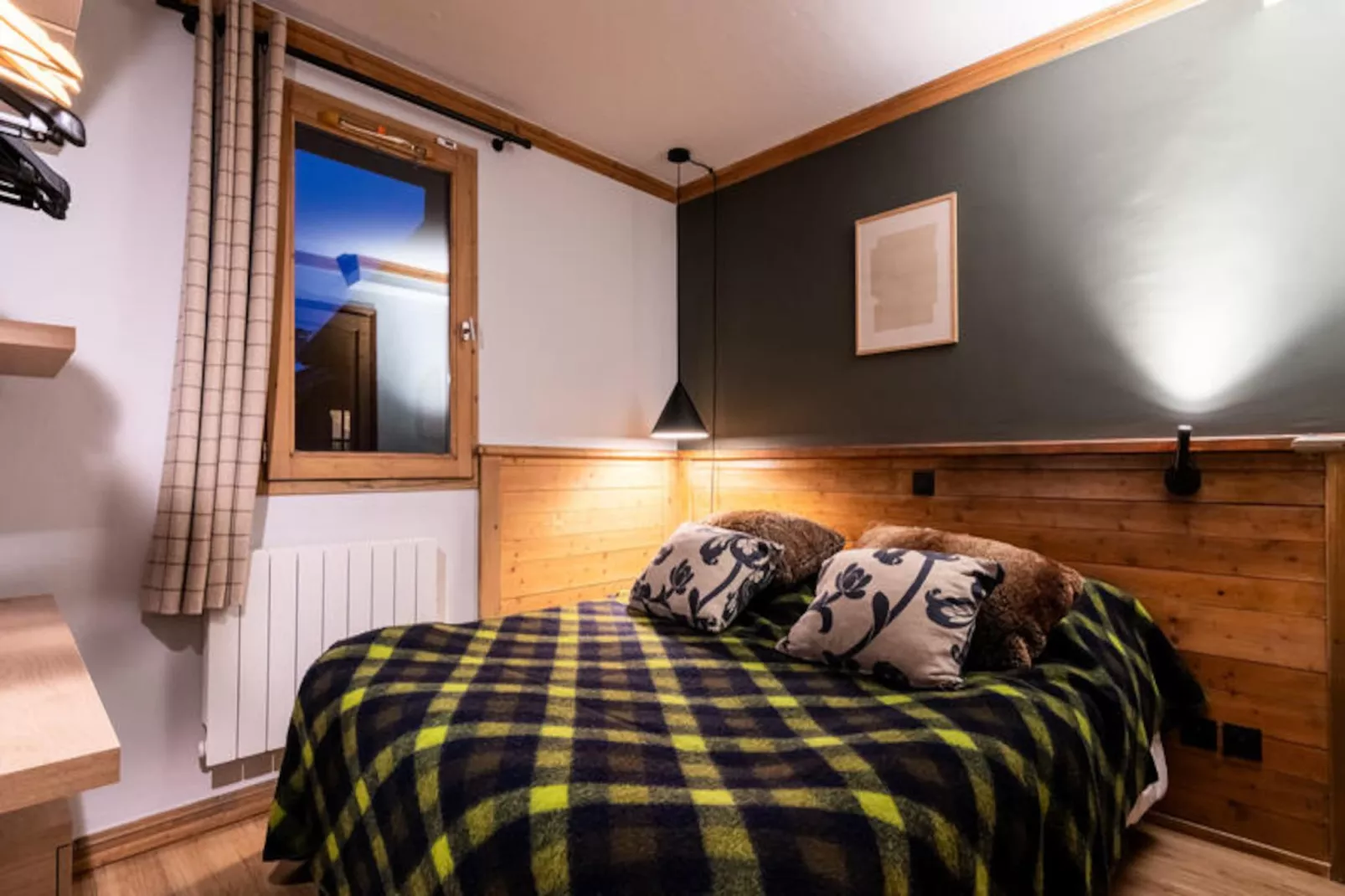 Chalet Mouflon-Untagged