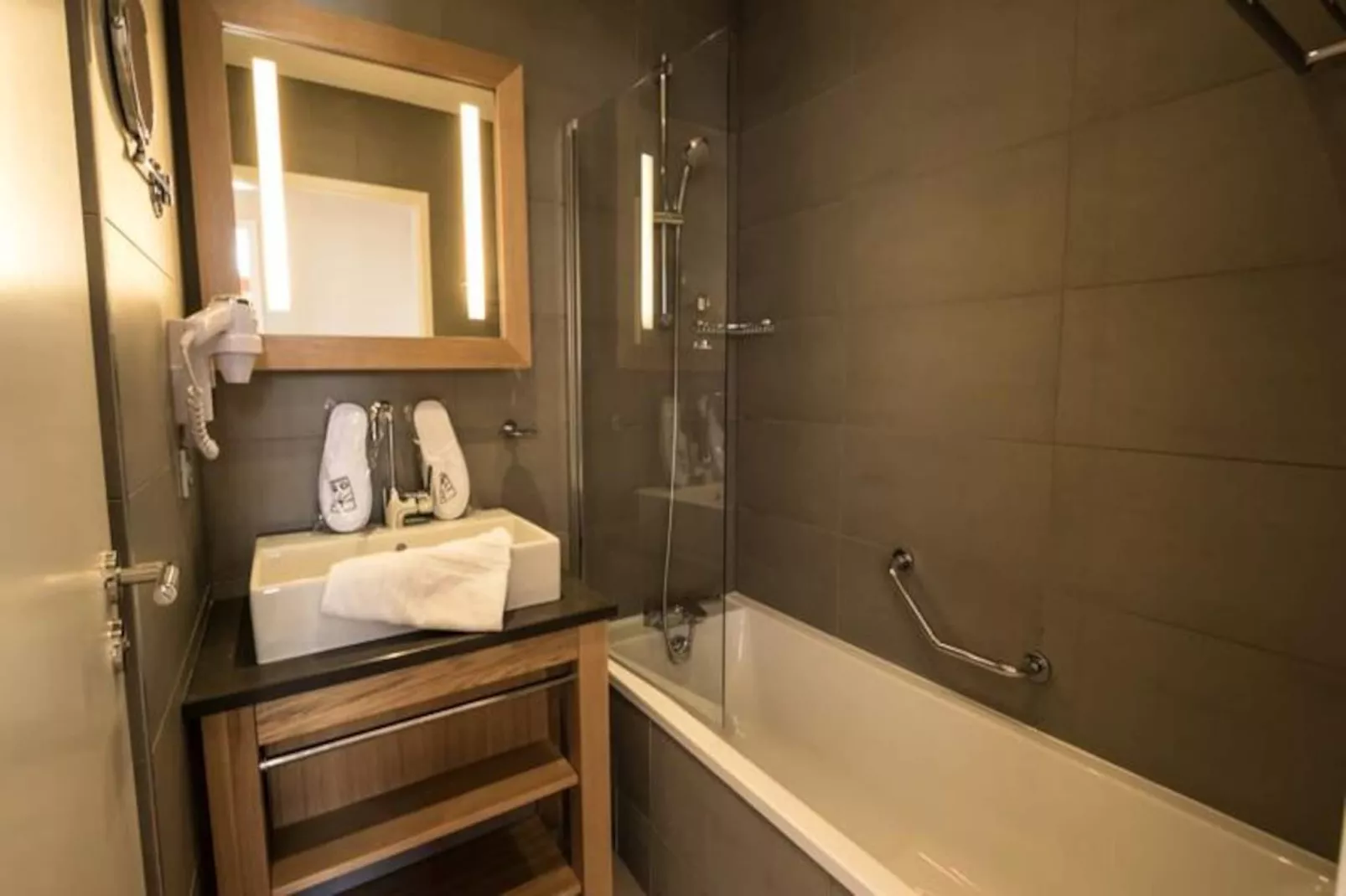 Résidence Les Monarques-Untagged