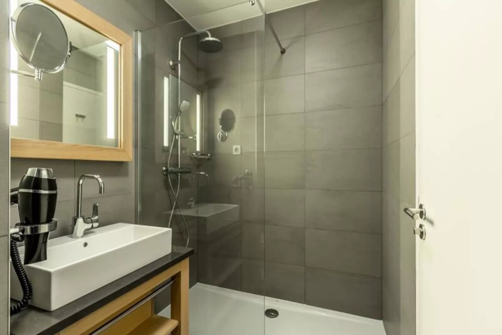 Résidence Les Monarques-Untagged