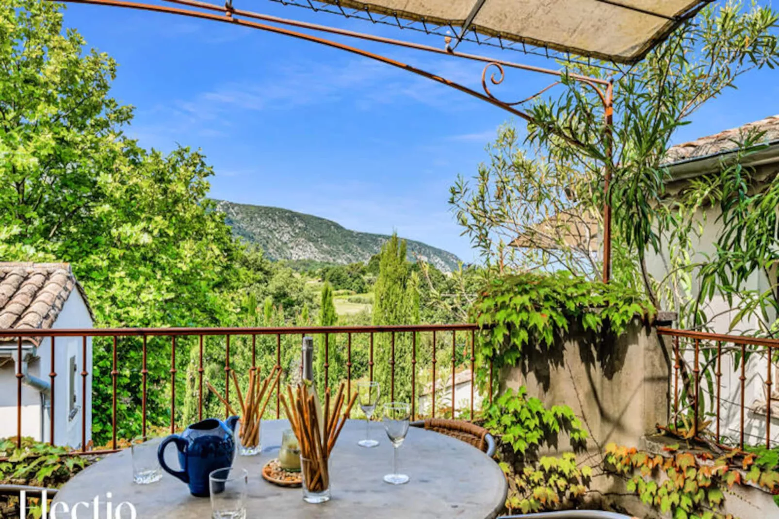 Loggia 8 Laurier | R&eacute;sidence Les Petitons-Non tagué