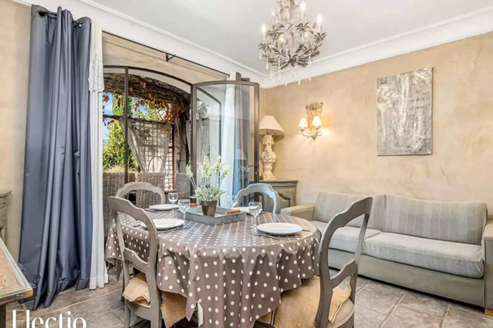 Loggia 2 Glycine | R&eacute;sidence Les Petitons-Nicht zugeordnet