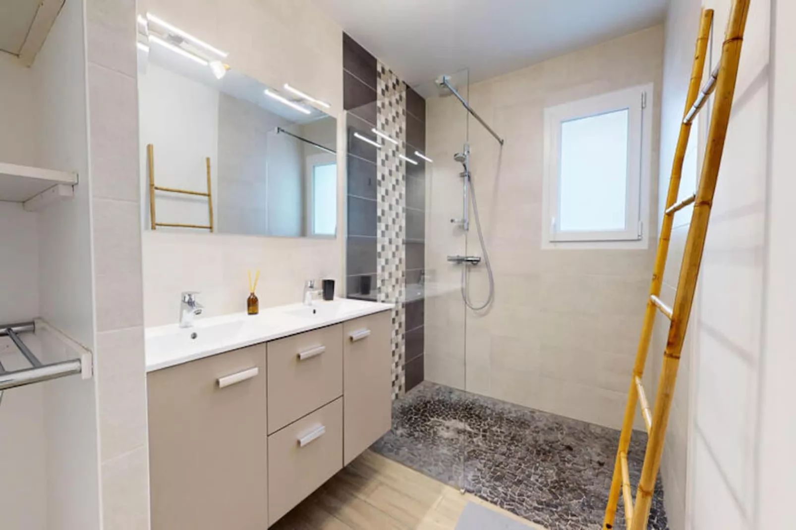 Maison à Saint-Gilles-Croix-de-Vie-Untagged