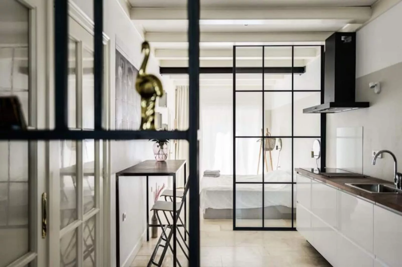 Villa Loft Apartment With Light Garden Room-Nicht zugeordnet