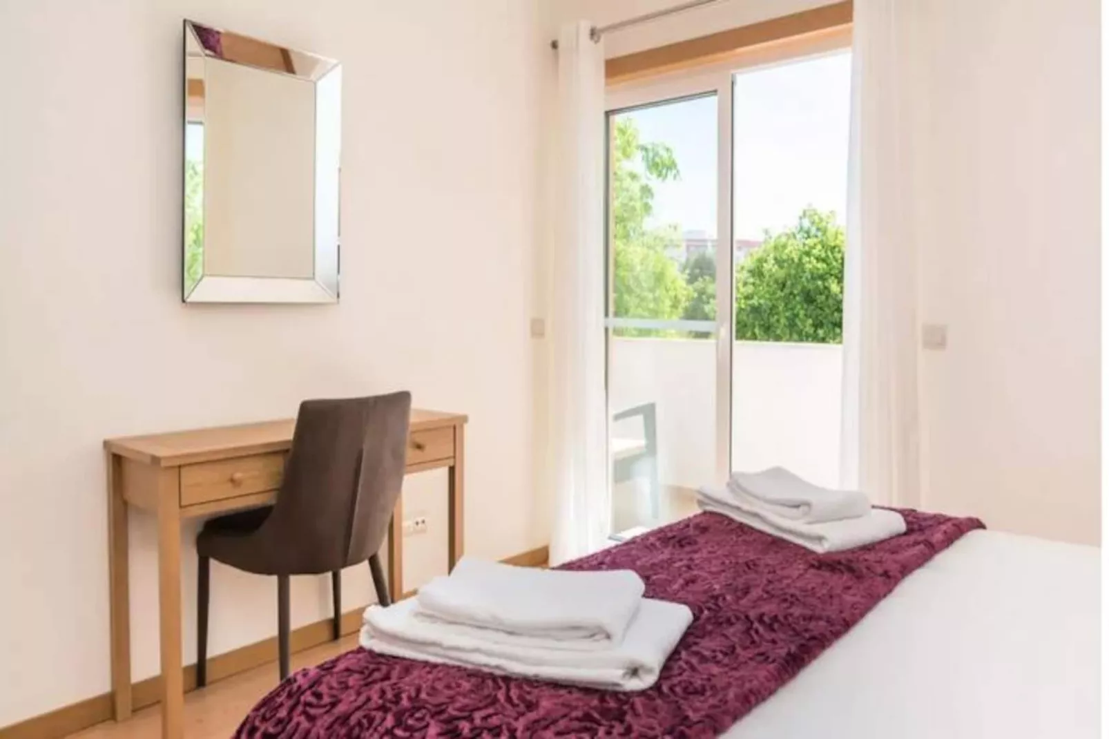 Central Modern 2-bed Apartment Arma&ccedil;&atilde;o De Pera-Nicht zugeordnet