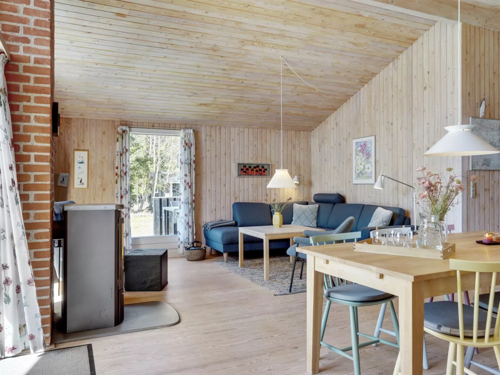 "Mea" -  from the sea-Inside