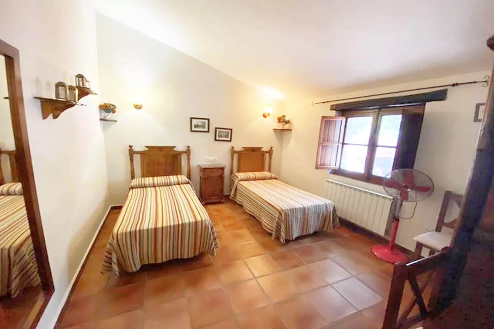 Casa Rural Virgen de la cabeza-Chambre