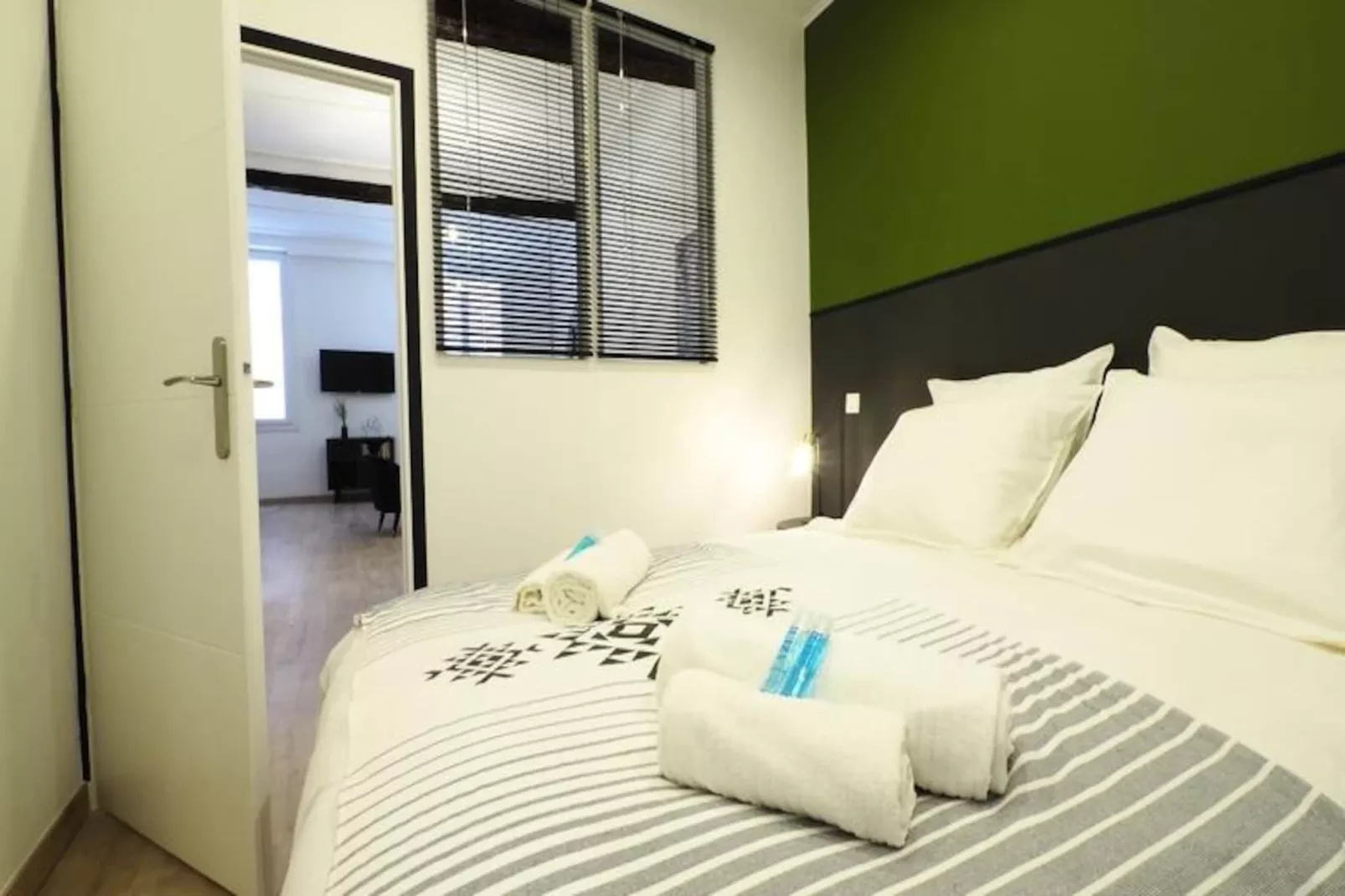 06r - Beau T2 Moderne - Vieux Nice-Untagged