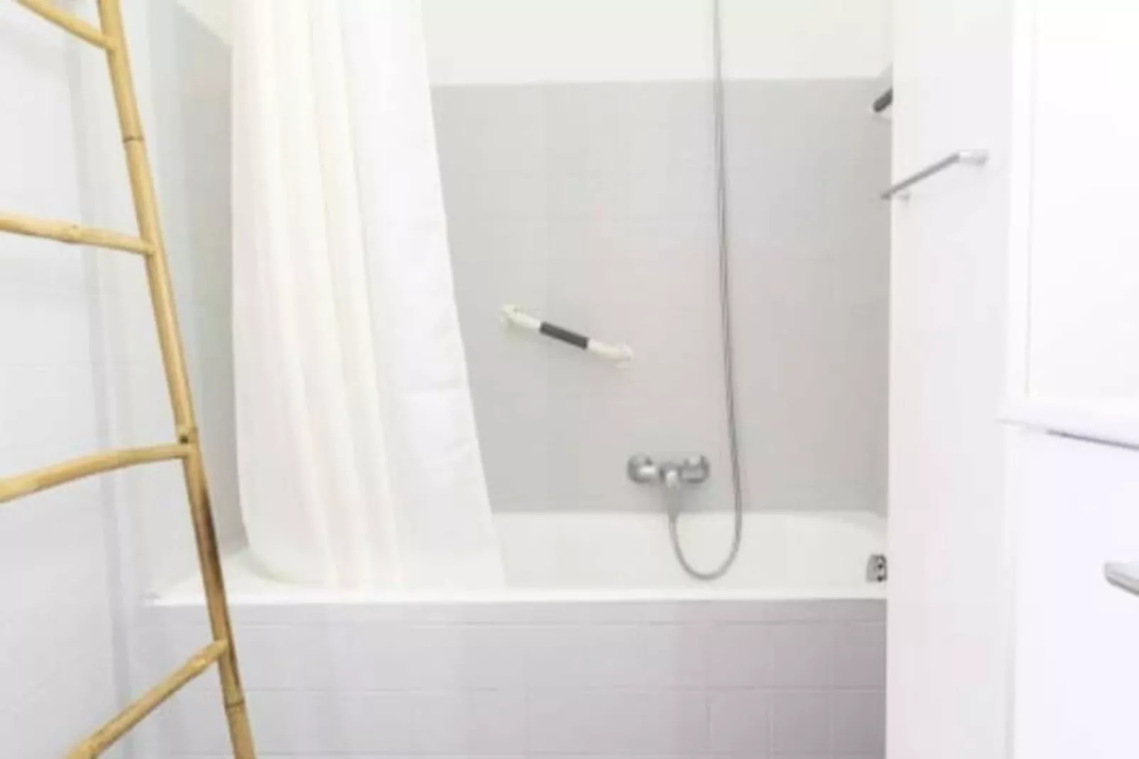 Résidence Centre D'antibes, Spacieux 3 Pièces Avec Terrasse Et Climatisation-Untagged