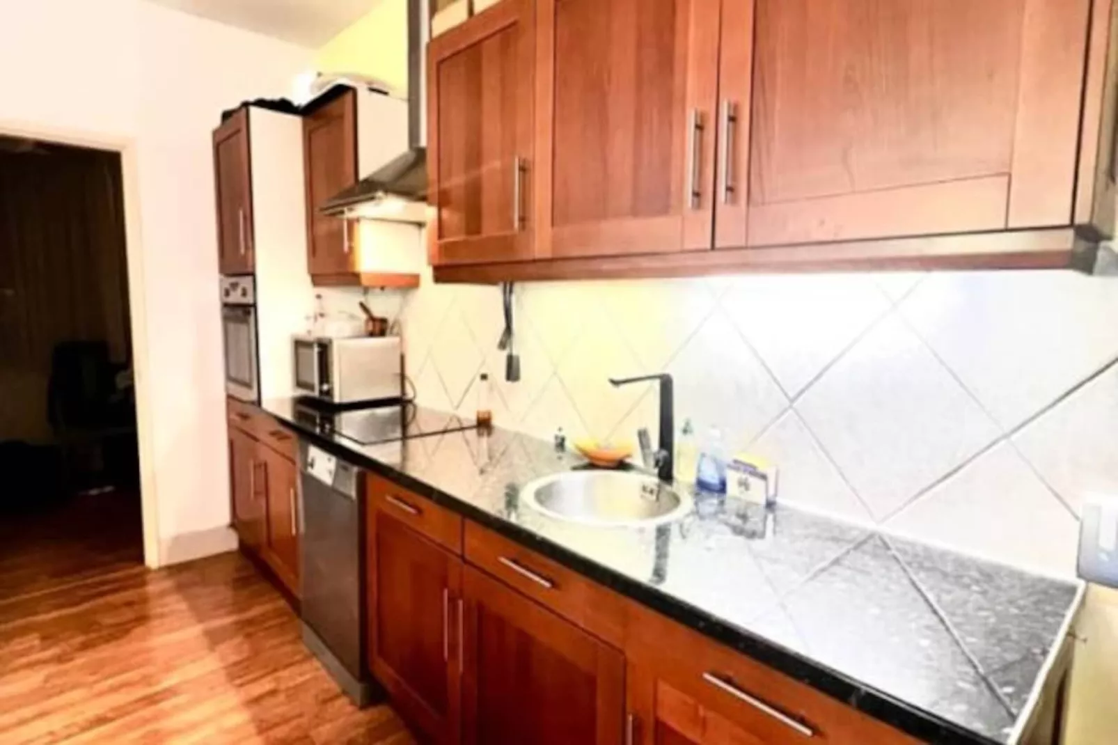 Résidence Maison De Vacances Au Centre-ville D'antibes Avec Piscine Priv&eacute;e-Untagged