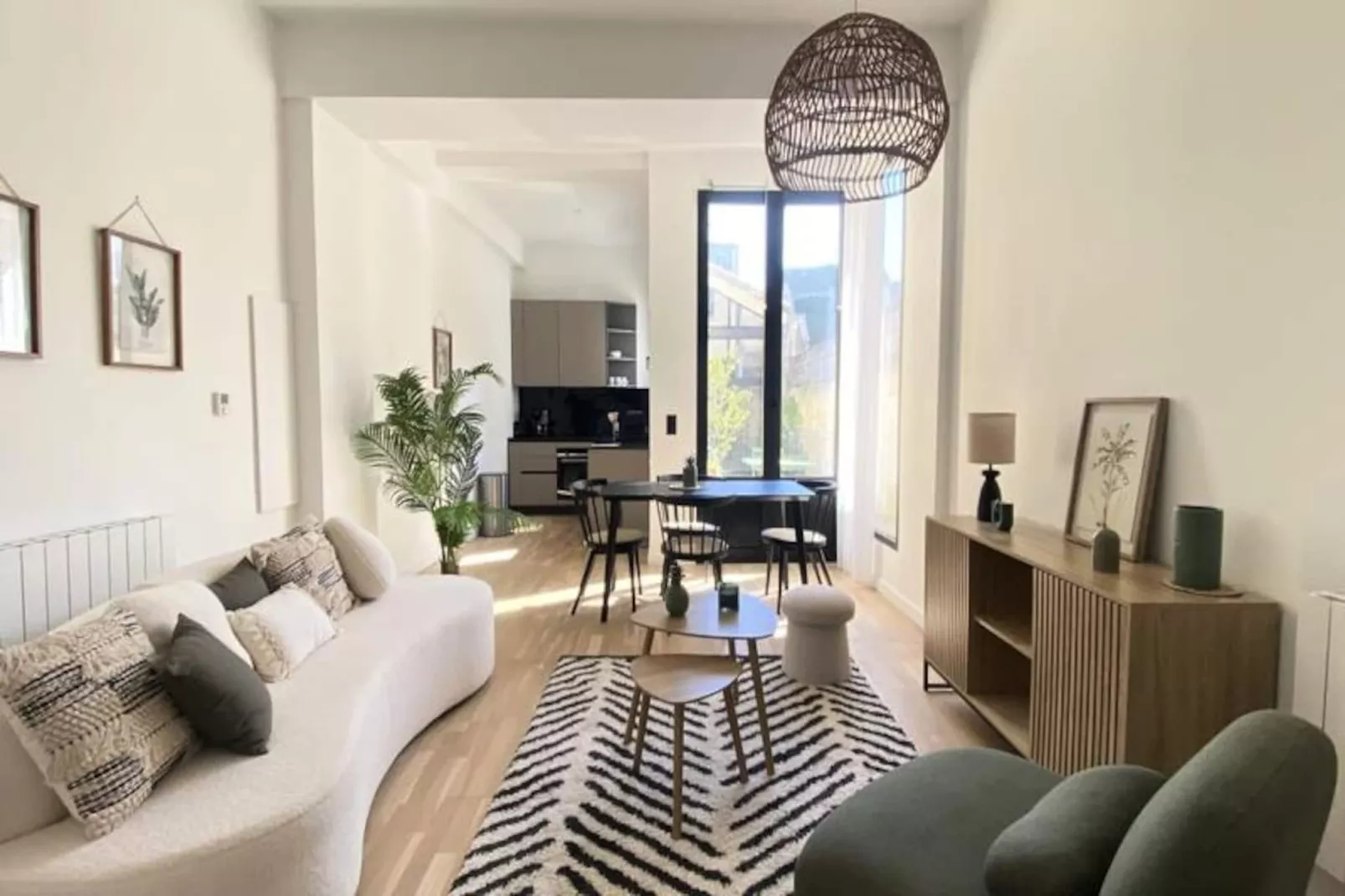 Duplex De Charme Au C&oelig;ur Du Triangle D&rsquo;or-Nicht zugeordnet