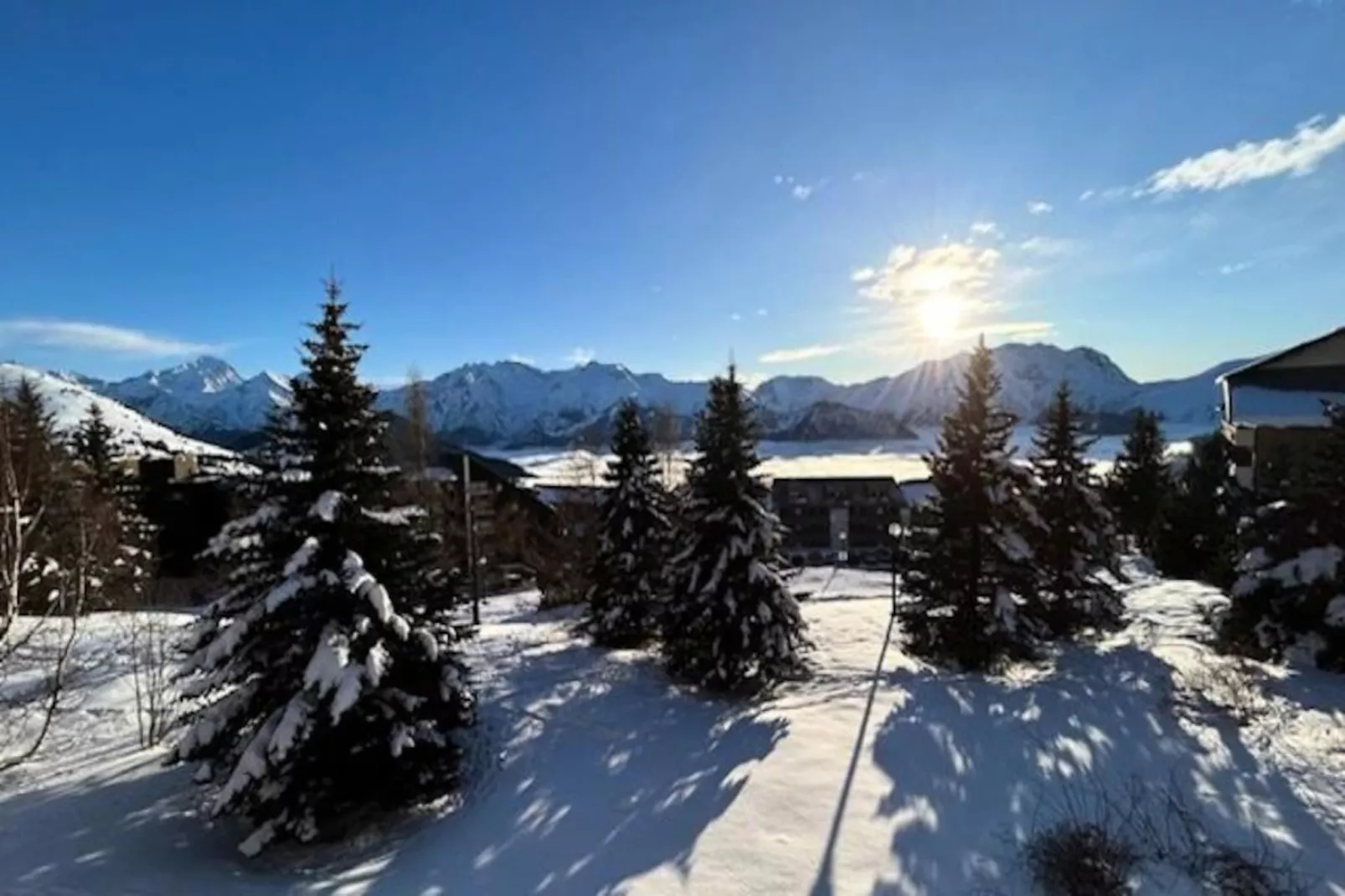 Résidence Roche Mantel-Nicht zugeordnet