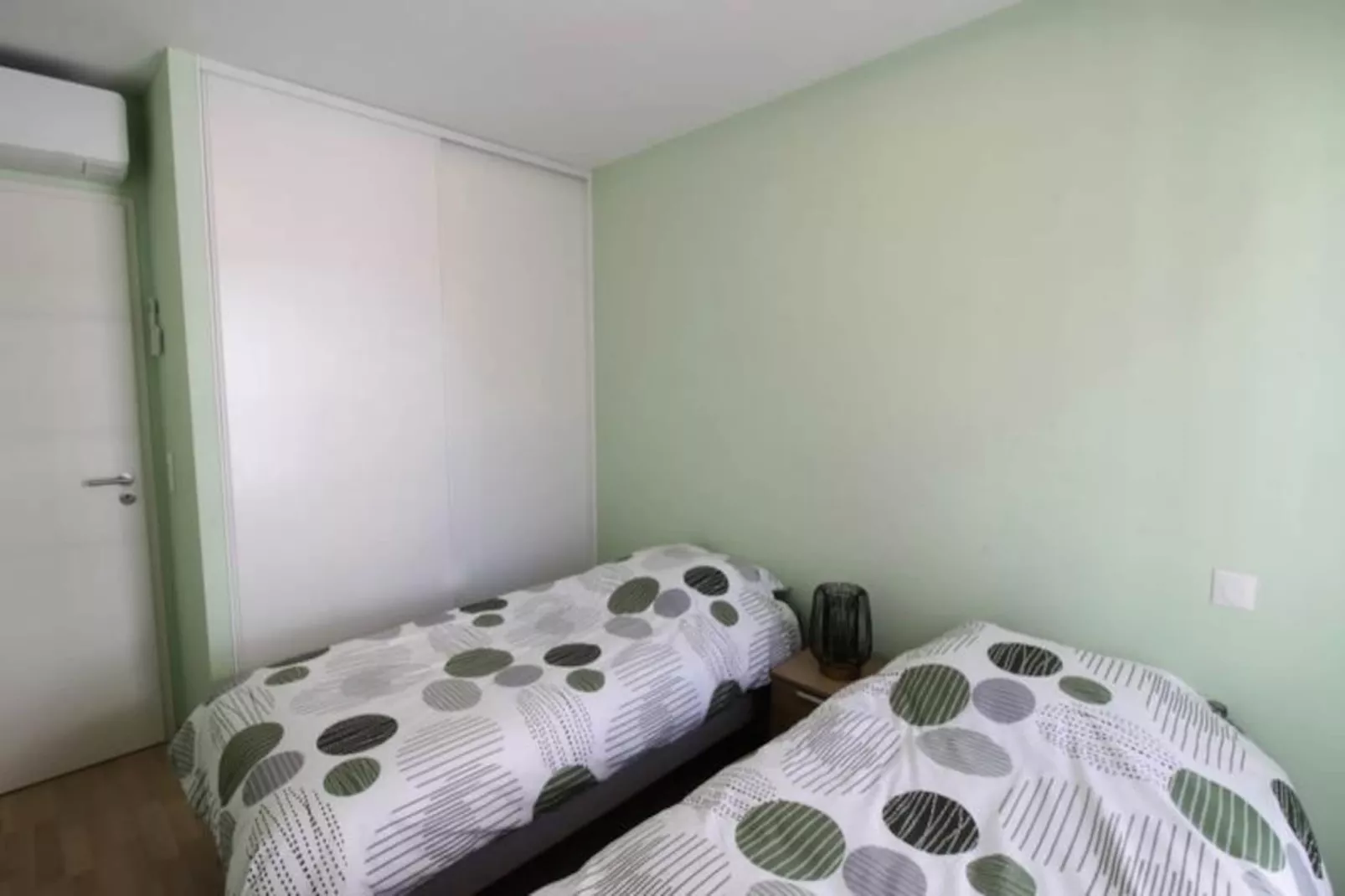 T3 Neuf, Clim, Terrasse & Garage &agrave; 2 Pas Du Lac-Non tagué