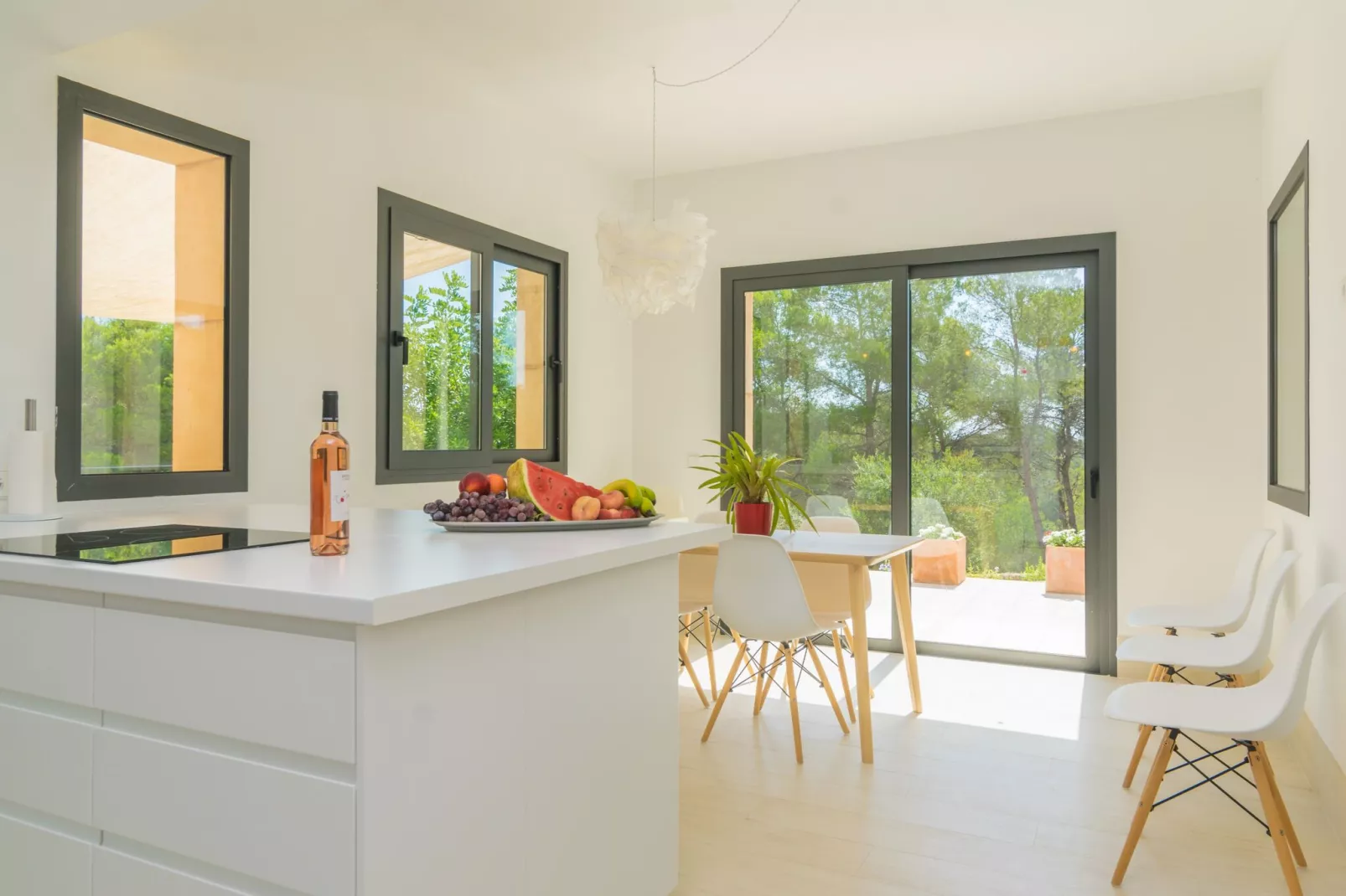 Villa Pins-Außenbereich Sommer