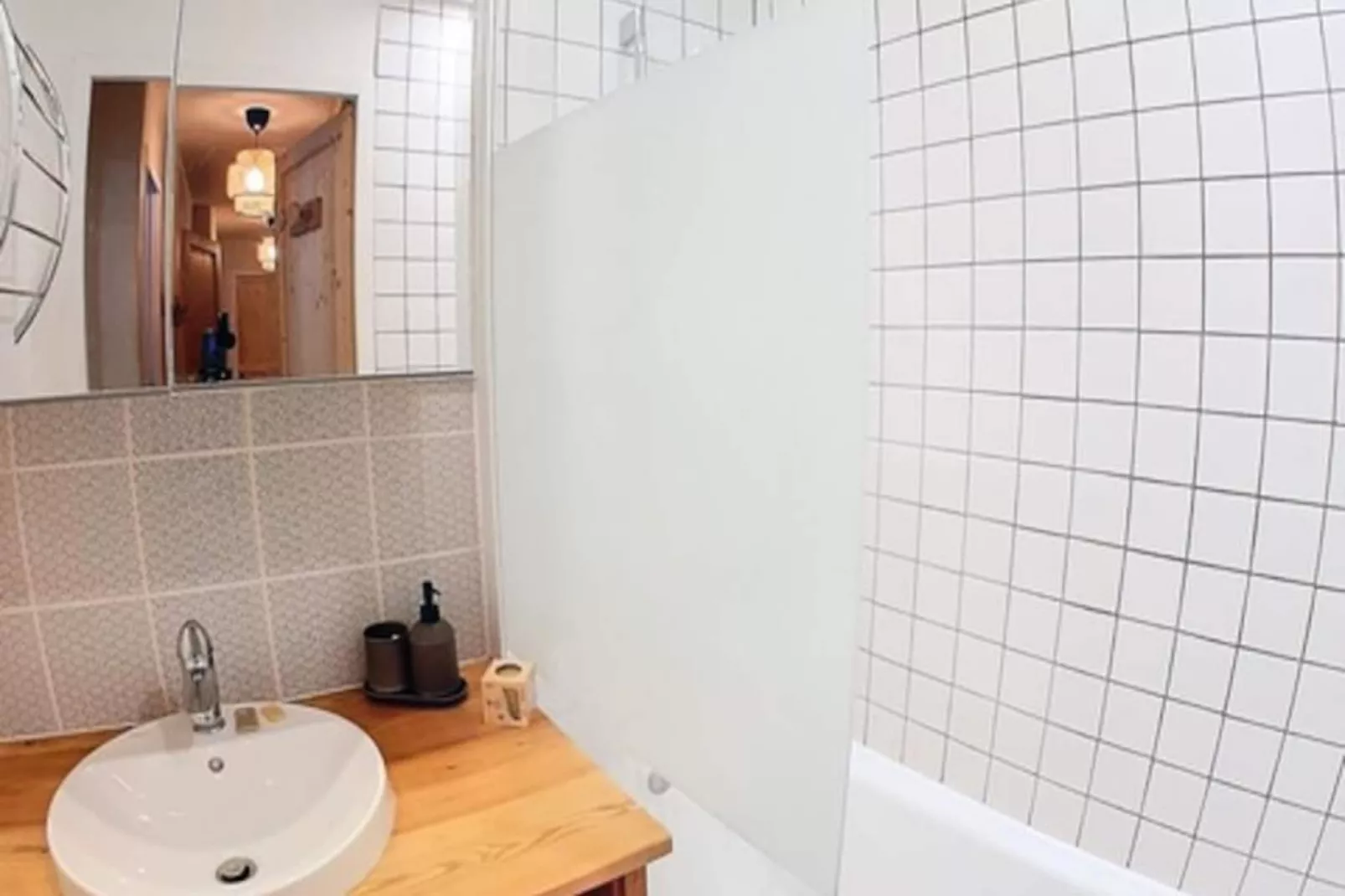 Résidence Adonis B-Non tagué