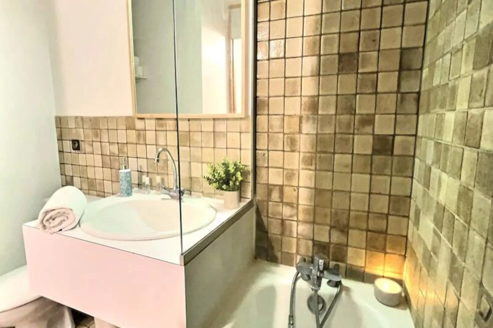 Résidence Hameaux De Val-Nicht zugeordnet