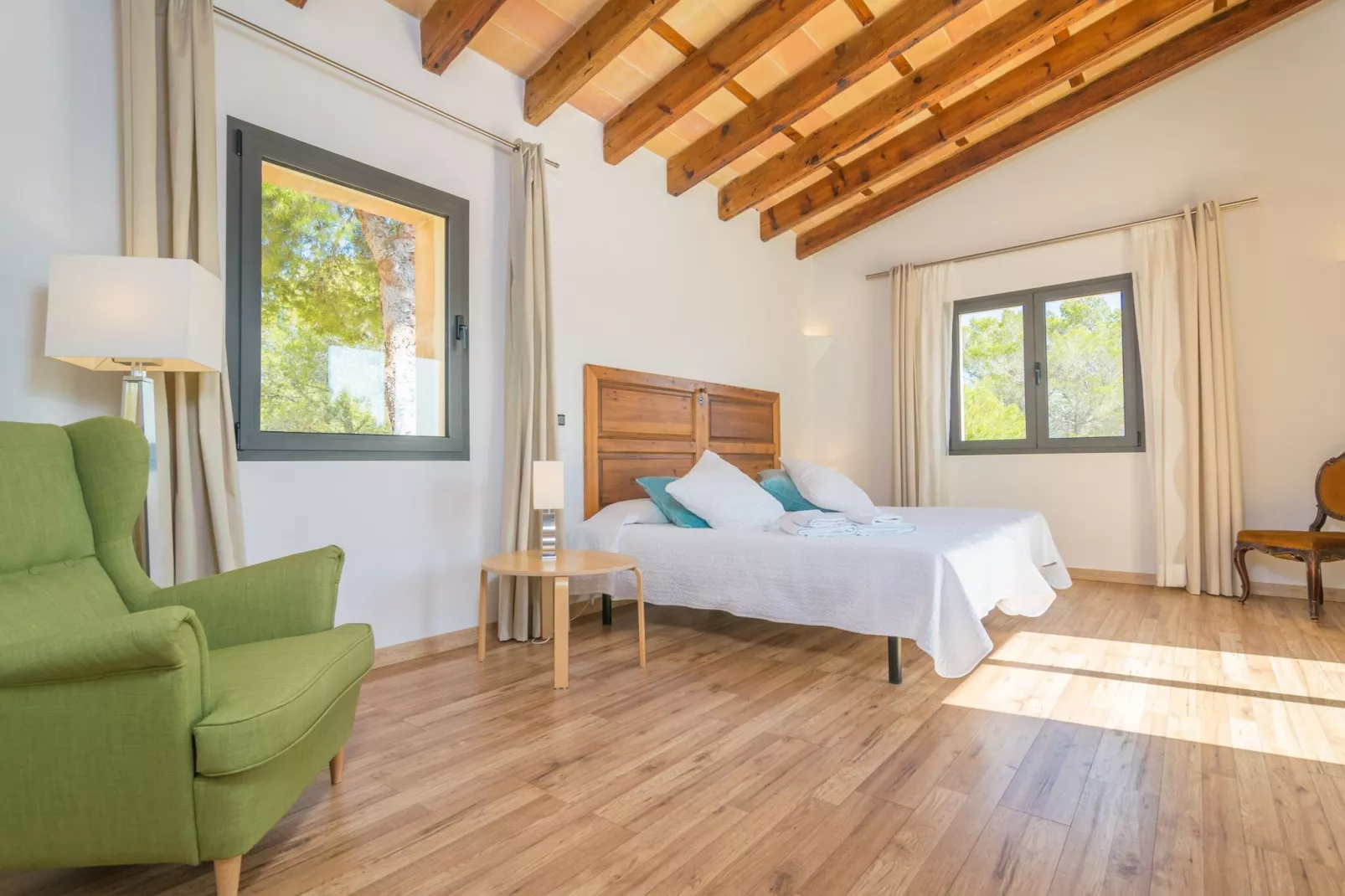 Villa Pins-Außenbereich Sommer