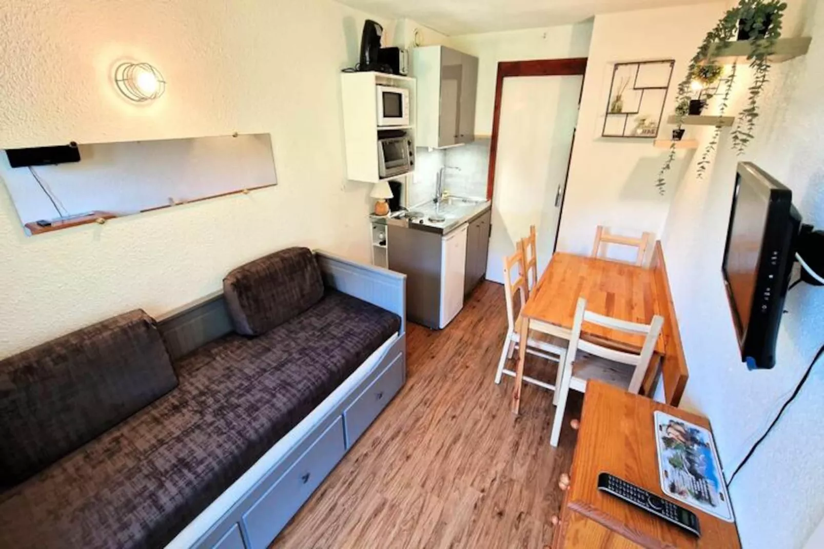 Chalet Club-Non tagué