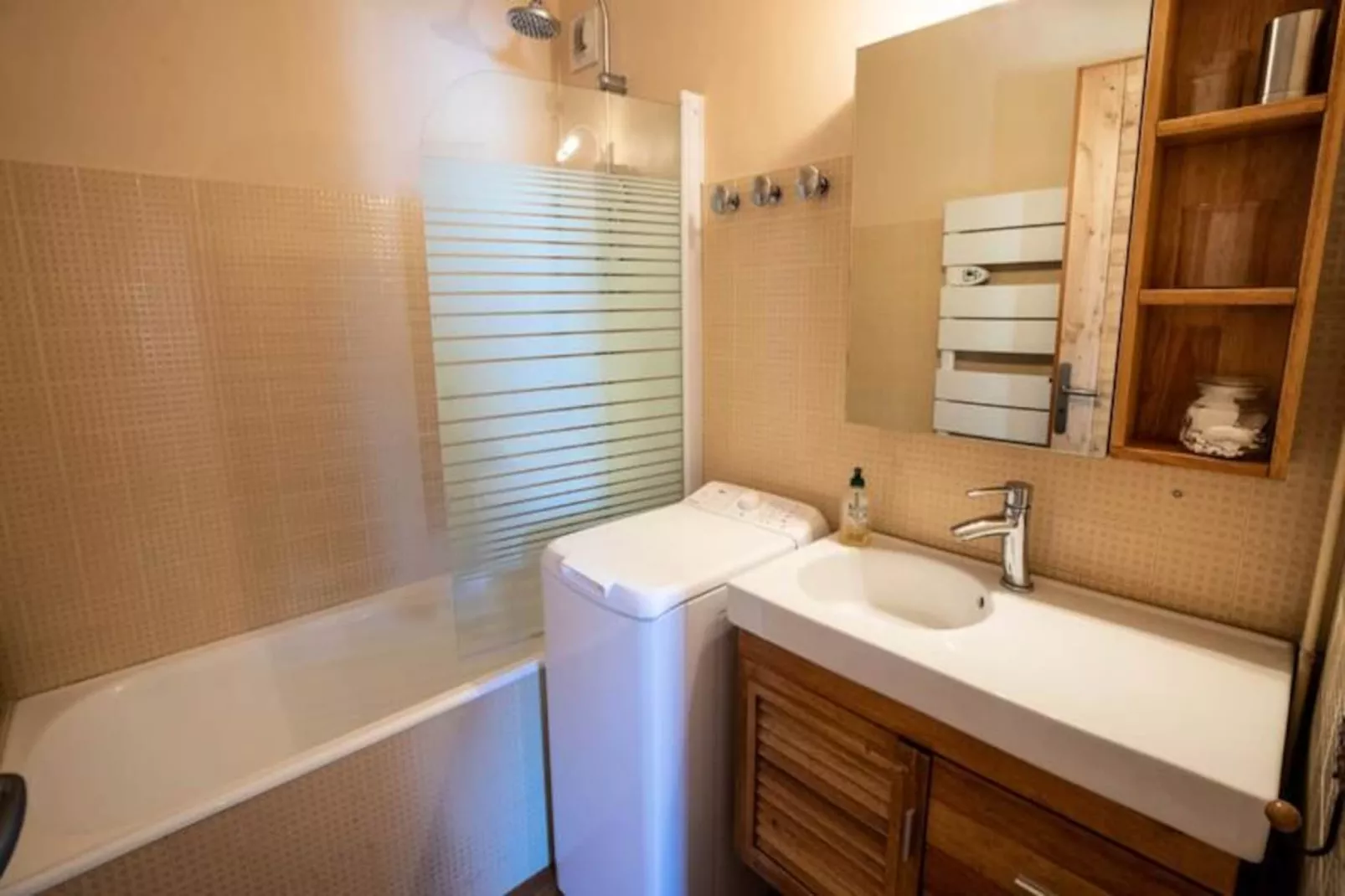 Les 3 Marches A1 En Face Du T&eacute;l&eacute;si&egrave;ge De Morel - Untagged