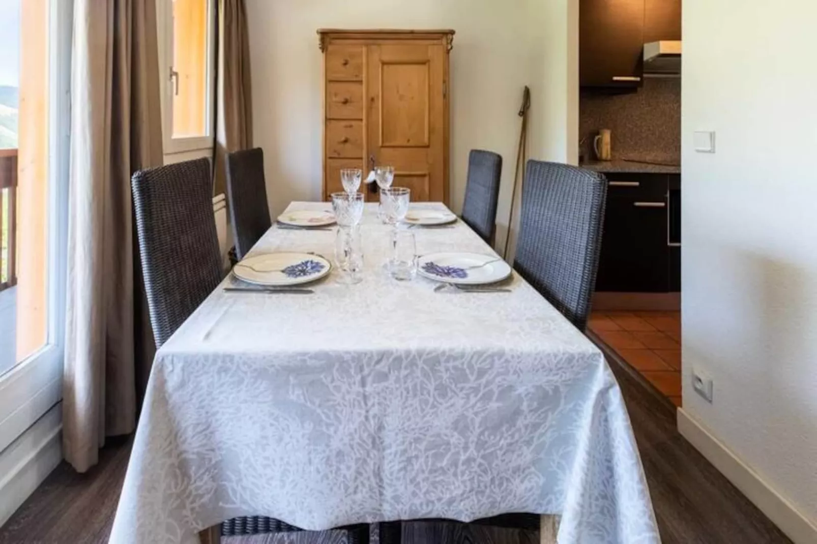 Cybeles 8 - Untagged