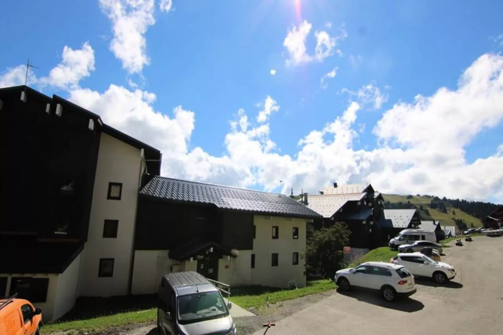 Résidence C.commercial Le Tavaillon-Non tagué