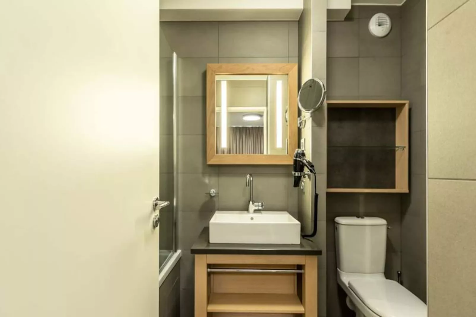 Résidence Les Monarques-Untagged