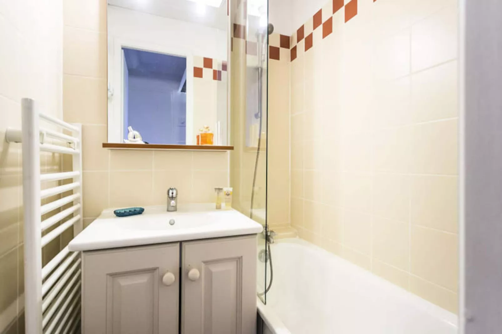 Résidence Thuria - Untagged