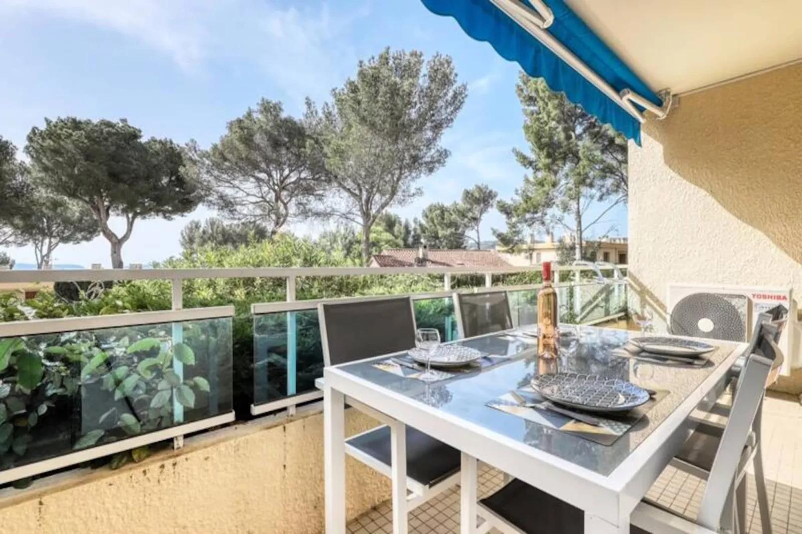 Résidence T3 R&eacute;cent Dans R&eacute;sidence Avec Piscine &agrave; La Favi&egrave;re-Untagged