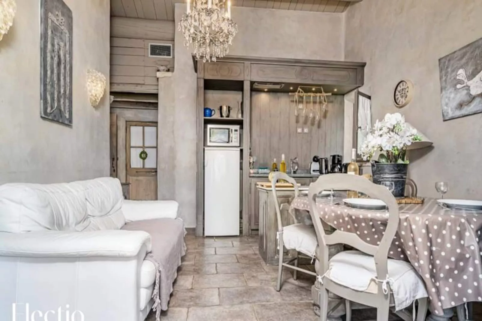 Loggia 7 Cypr&egrave;s | R&eacute;sidence Les Petitons-Nicht zugeordnet