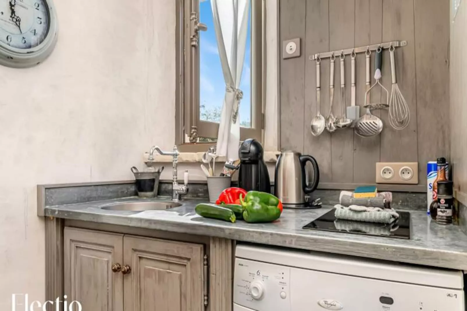 Loggia 11 Platane | R&eacute;sidence Les Petitons-Nicht zugeordnet