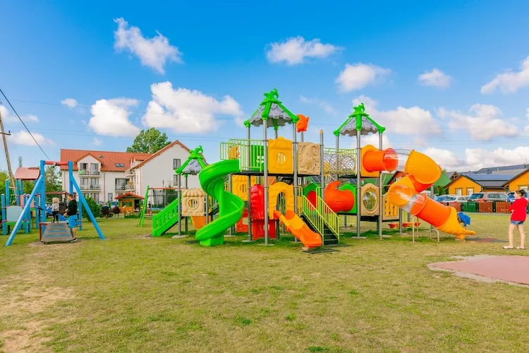 Domki pietrowe dla max 5 osób Karwia-Jardins en été