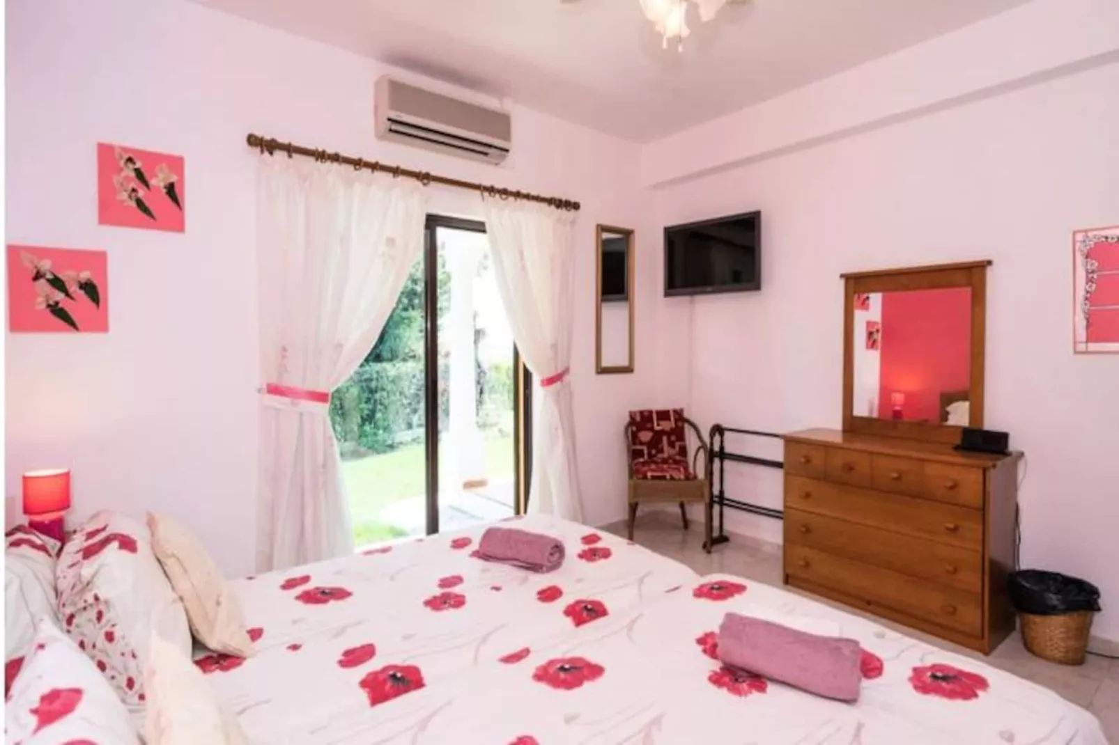 Villa Alegria Private Garden & Pool-Untagged