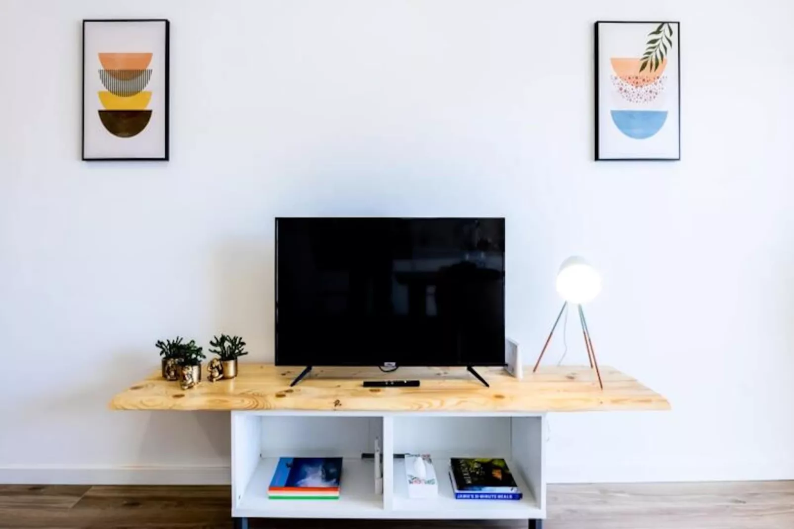 The Kuuyi Suite - Burgau-Untagged