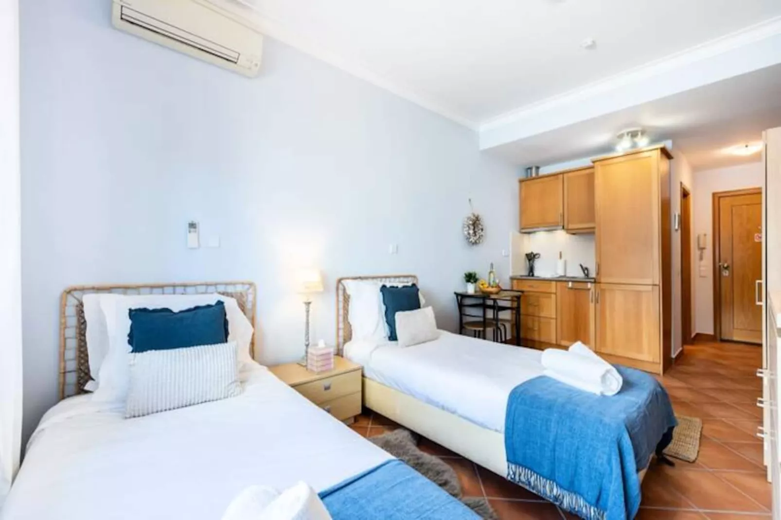 Studio Dona Ana-Untagged