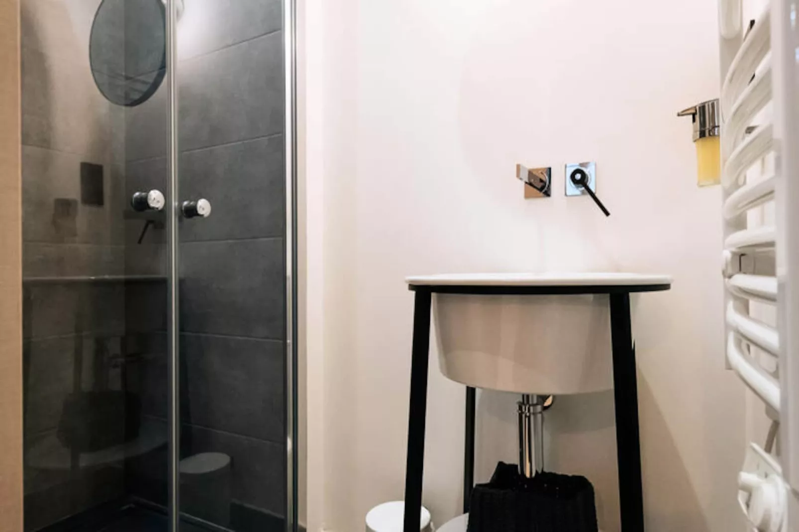 Studio à Nice-Nicht zugeordnet