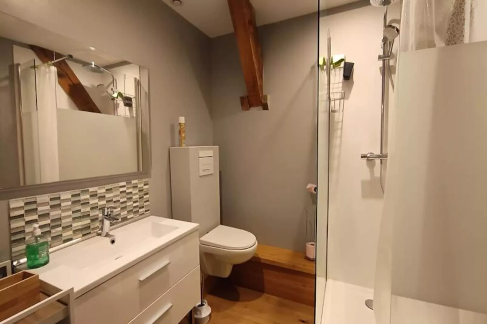 Résidence Maison Bleue Charrette-Nicht zugeordnet