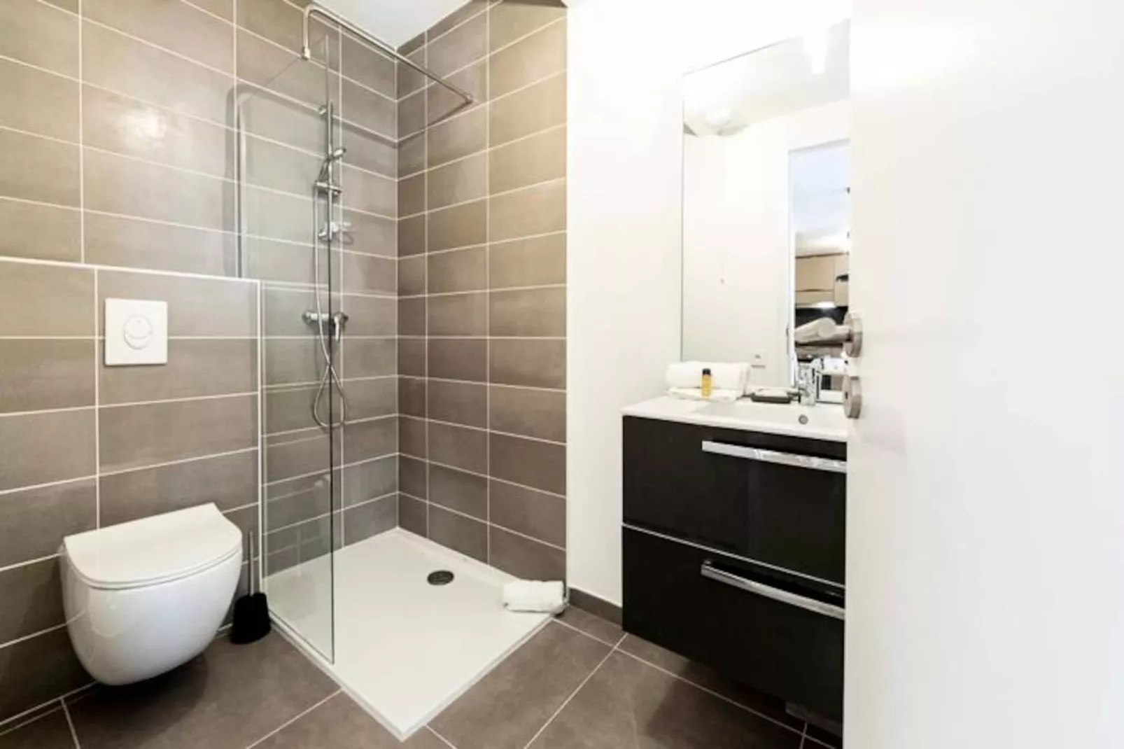 Résidence Reibaud 1 T3 Avec Ac, Parking Et Piscine-Non tagué