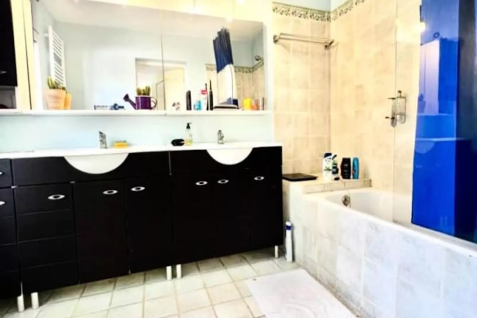 Résidence Maison De Vacances Au Centre-ville D'antibes Avec Piscine Priv&eacute;e-Untagged