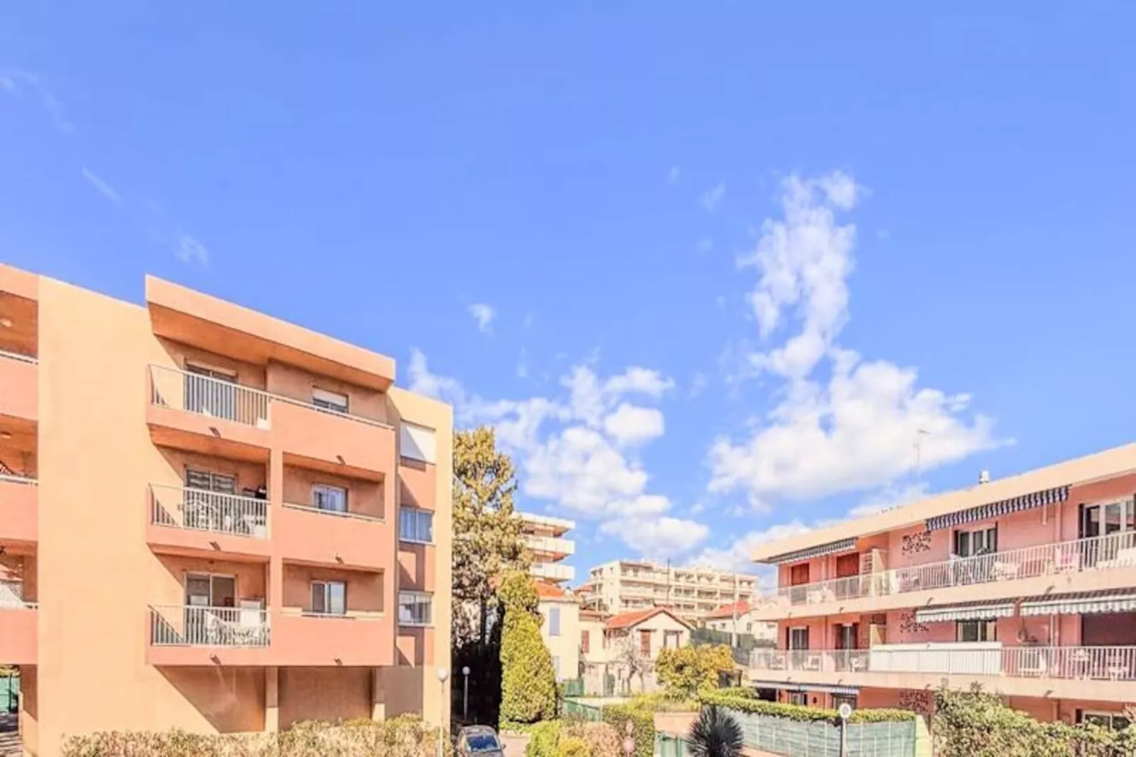 Studio Contemporain 2p à Quelques Pas Des Plages-Untagged