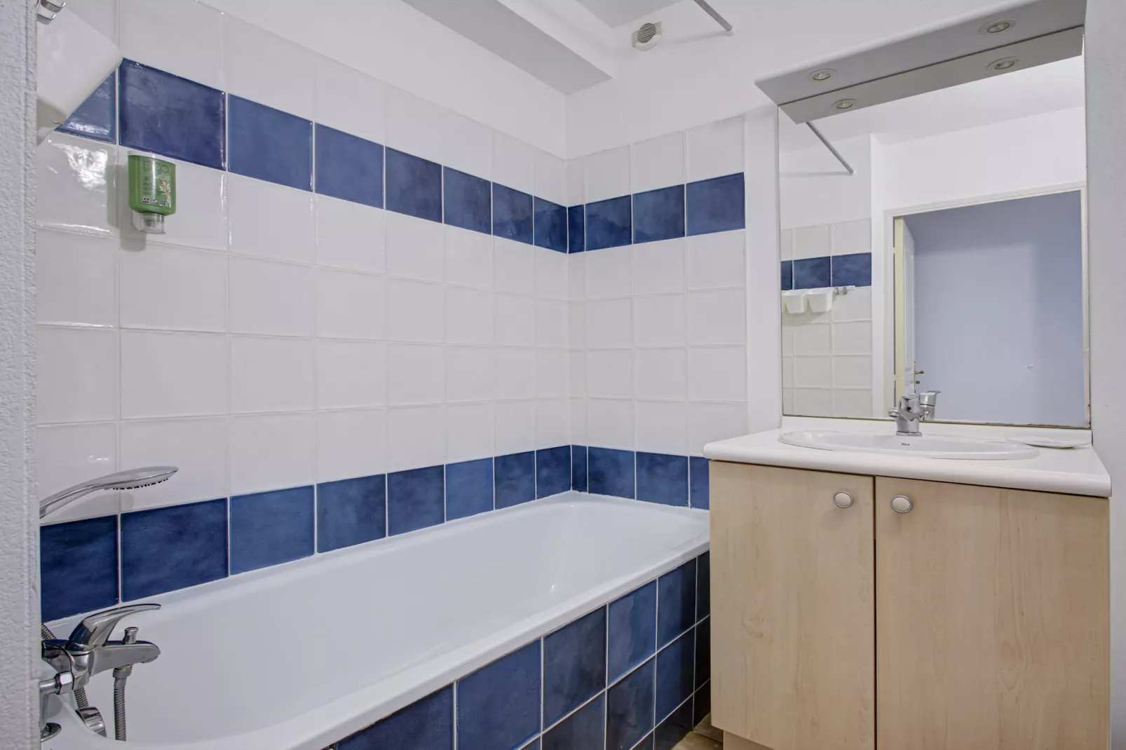 P. Minervois J N°03 - Villa 3P6-Bathroom