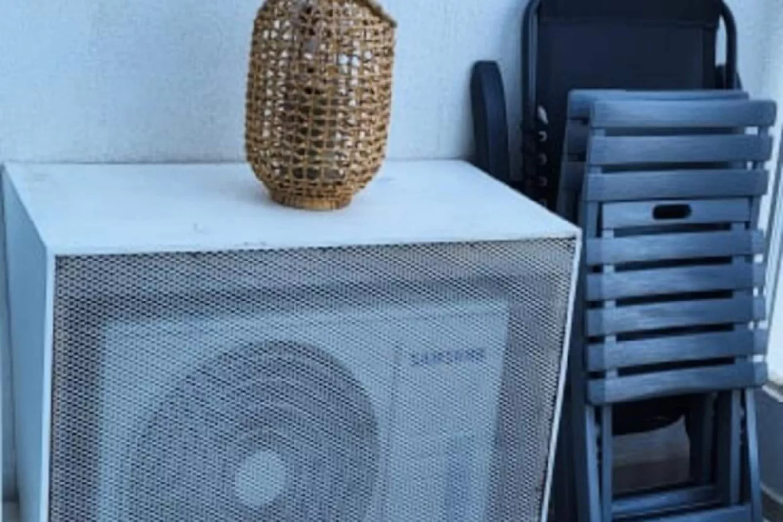 Résidence La Croisi&egrave;re : Vue Sur Les Bateaux, Balcon, R&eacute;nov&eacute;, Climatis&eacute;, Parking, .-Non tagué