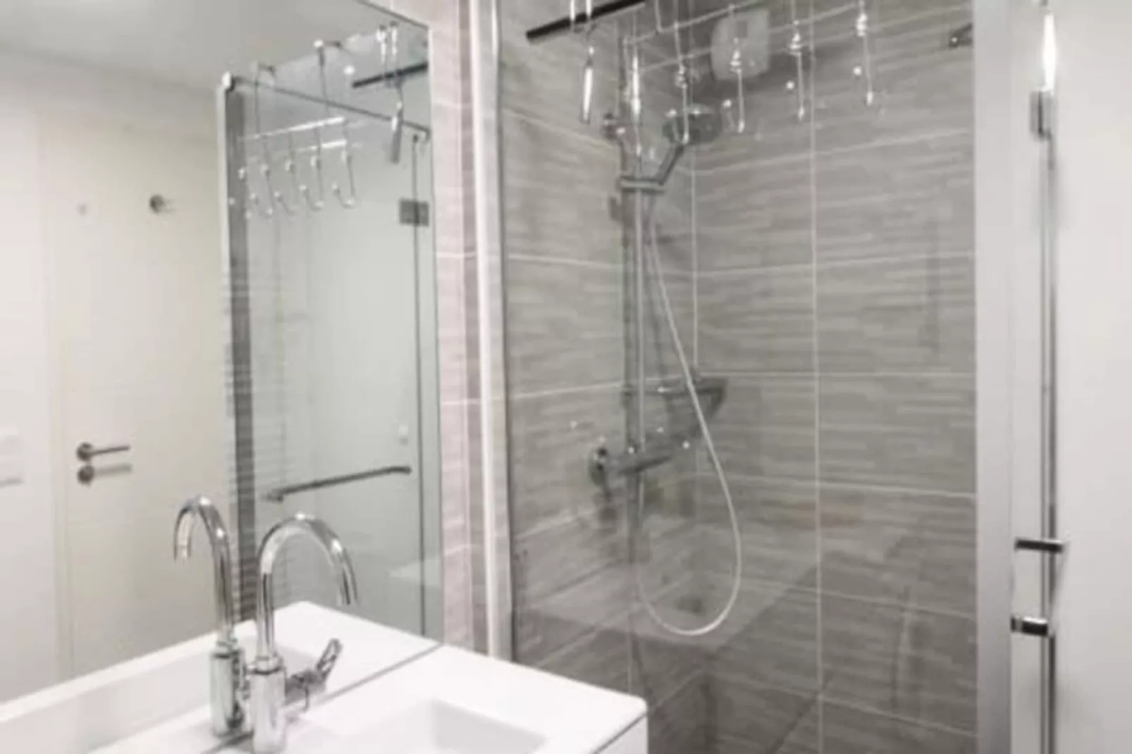 T3 Neuf, Clim, Terrasse & Garage &agrave; 2 Pas Du Lac-Non tagué