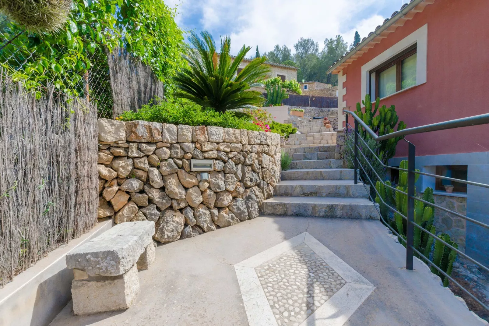 Cal Tio-Exterior summer