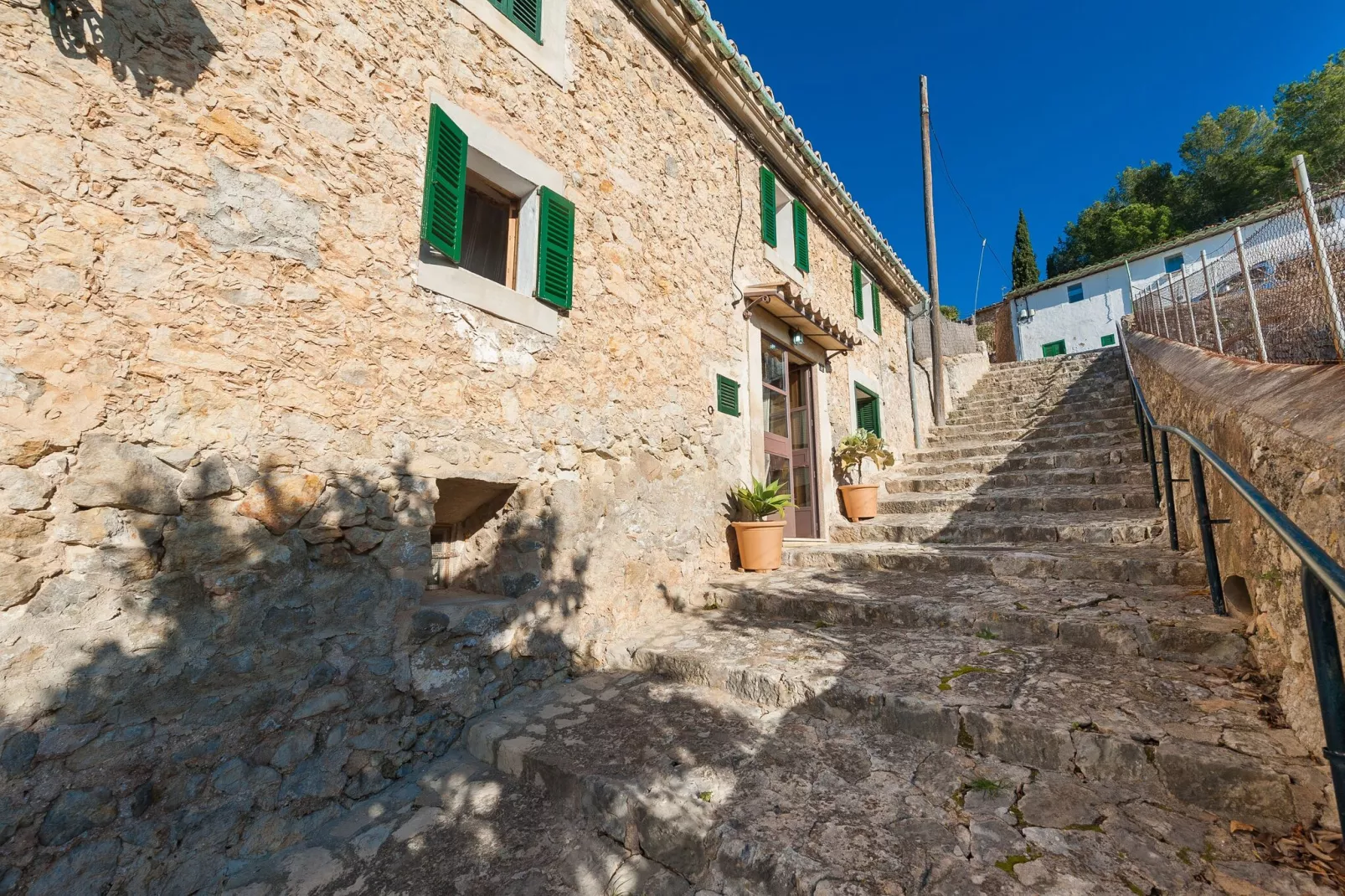Cal Tio-Exterior summer