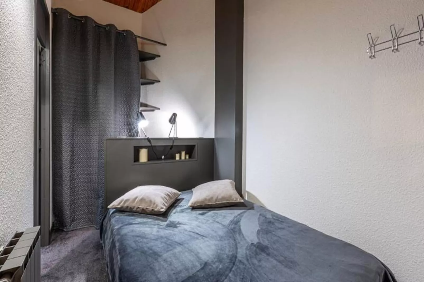 Résidence Lauziere Dessous G-Non tagué