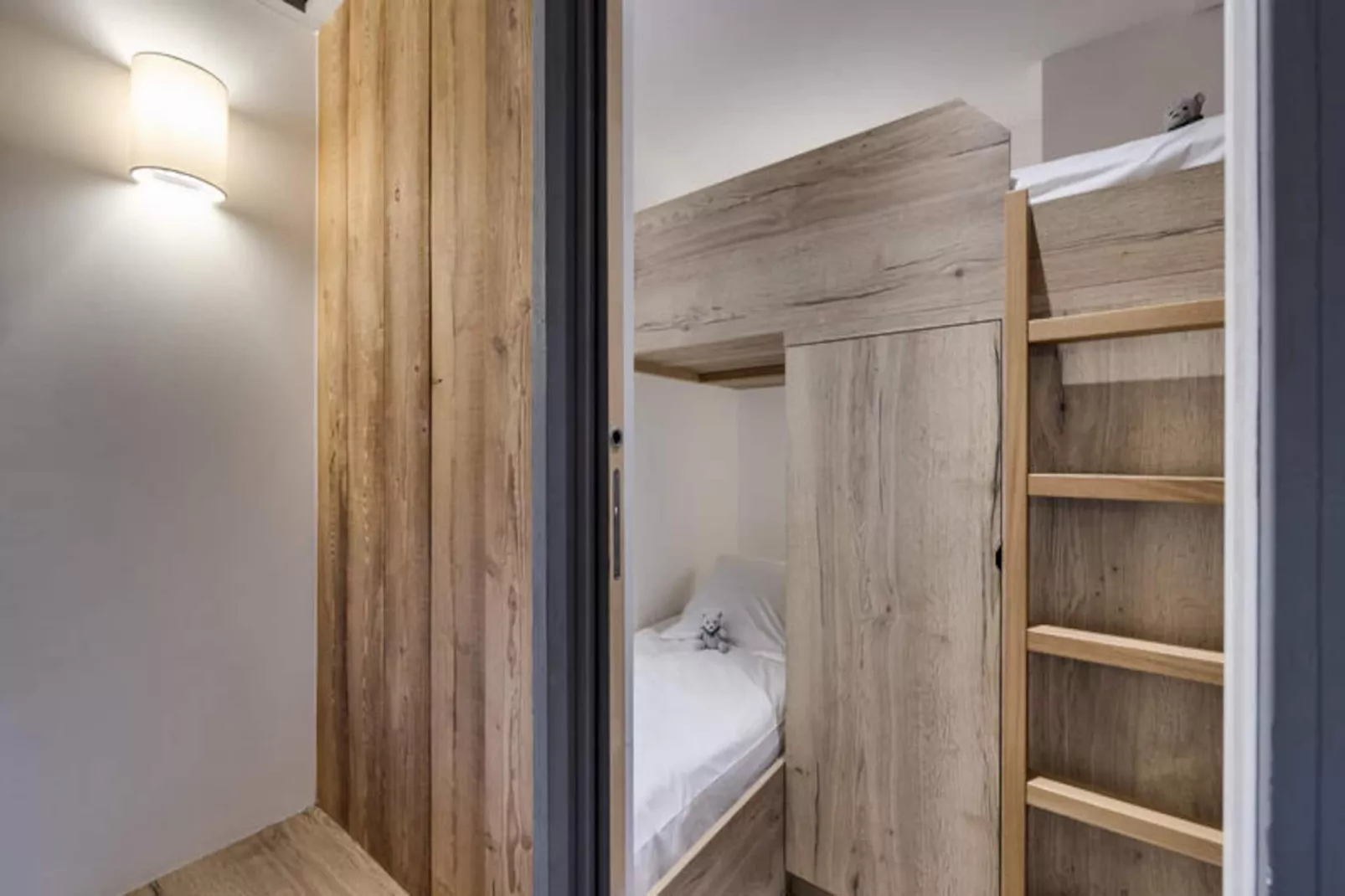 Résidence Bec Rouge-Untagged