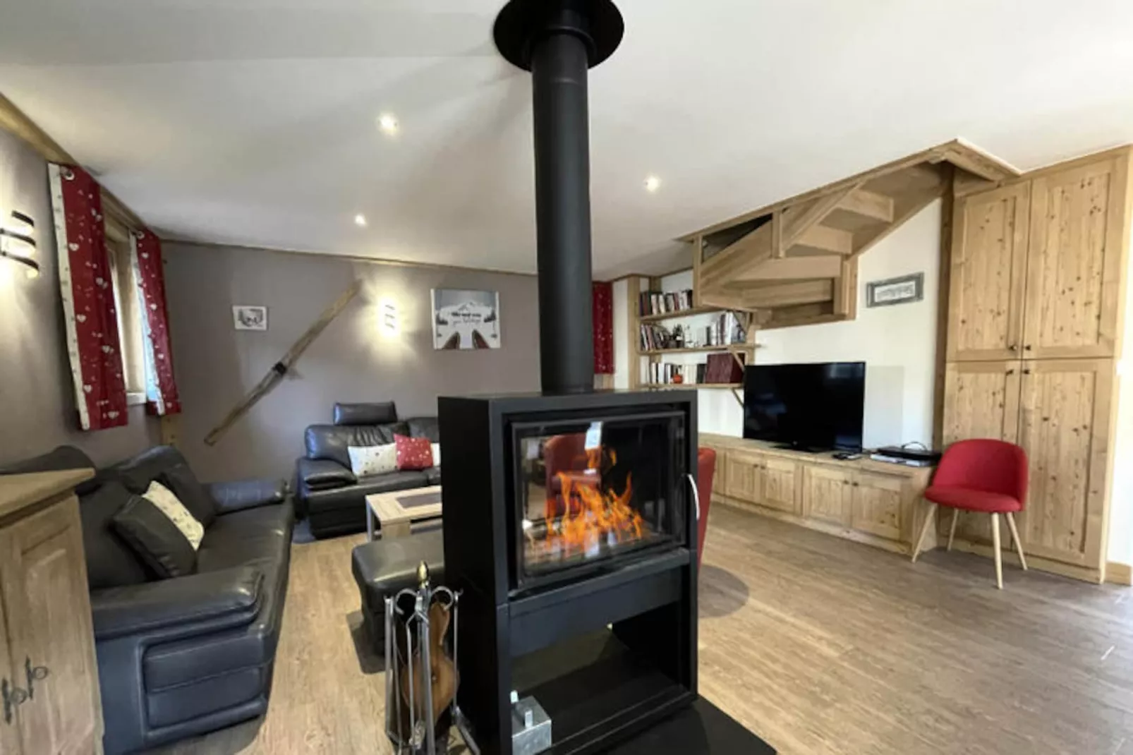 Chalet De Manou-Untagged