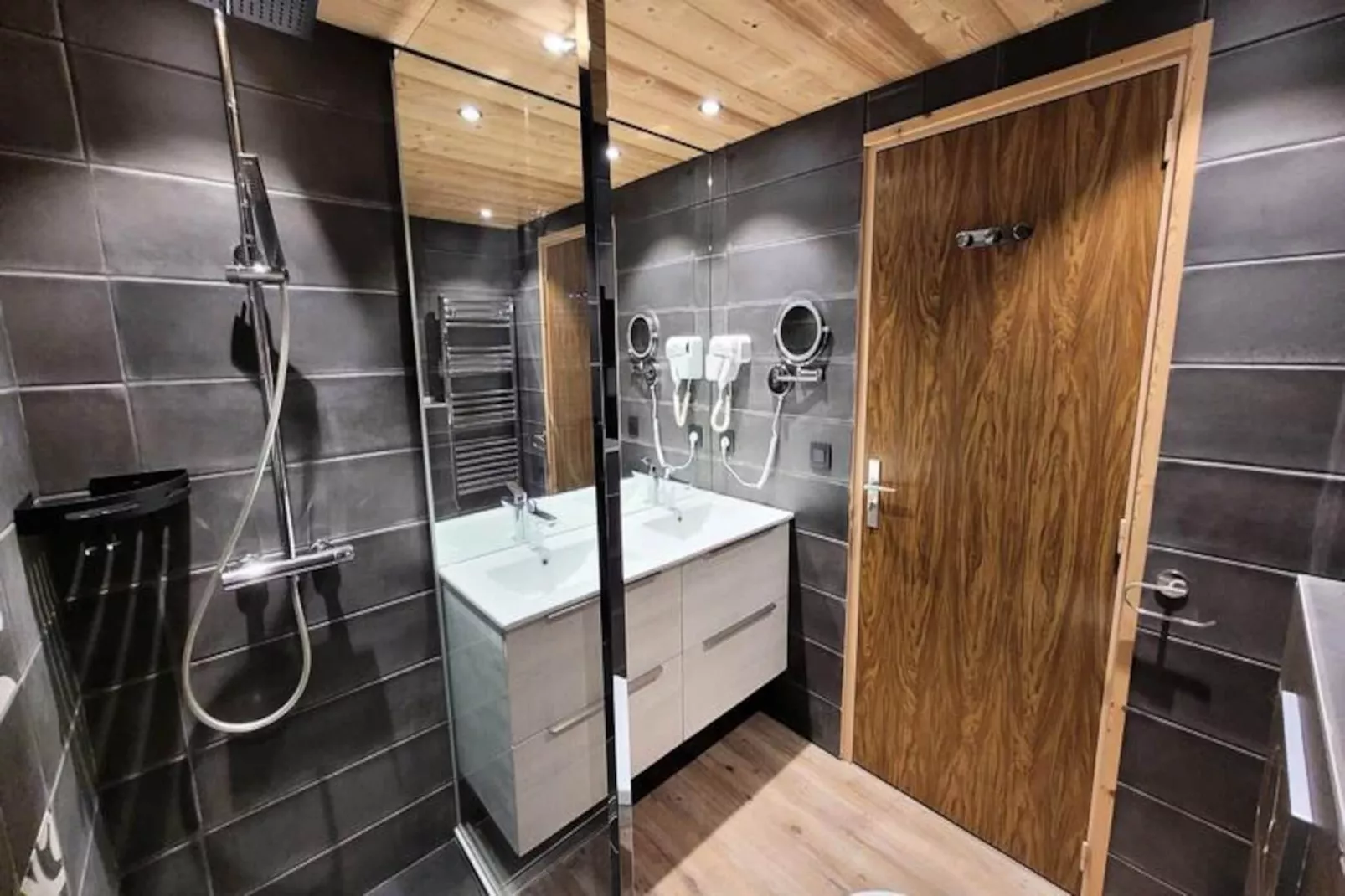 Résidence Cry De Lys-Non tagué