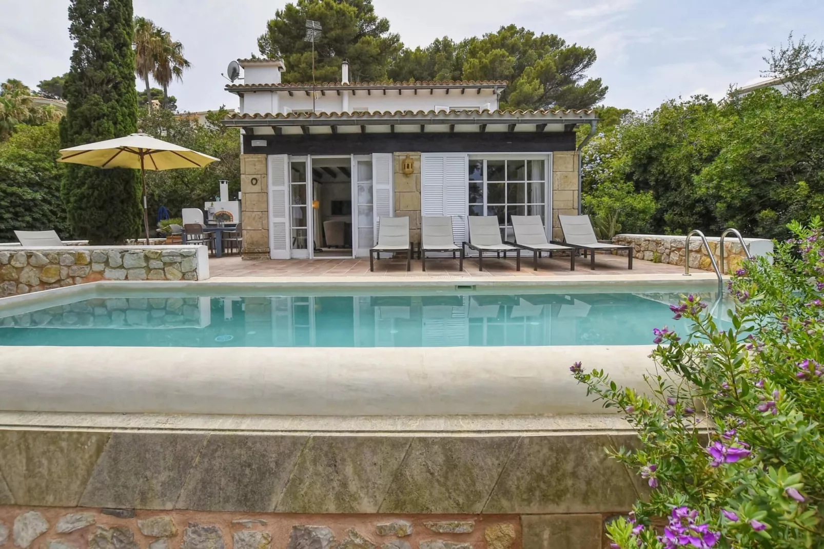 Blu Marine-Exterior summer