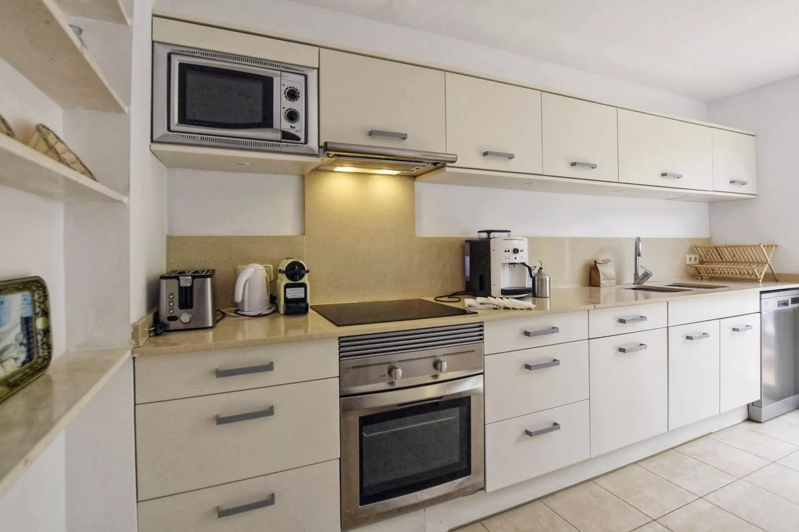 Blu Marine-Kitchen